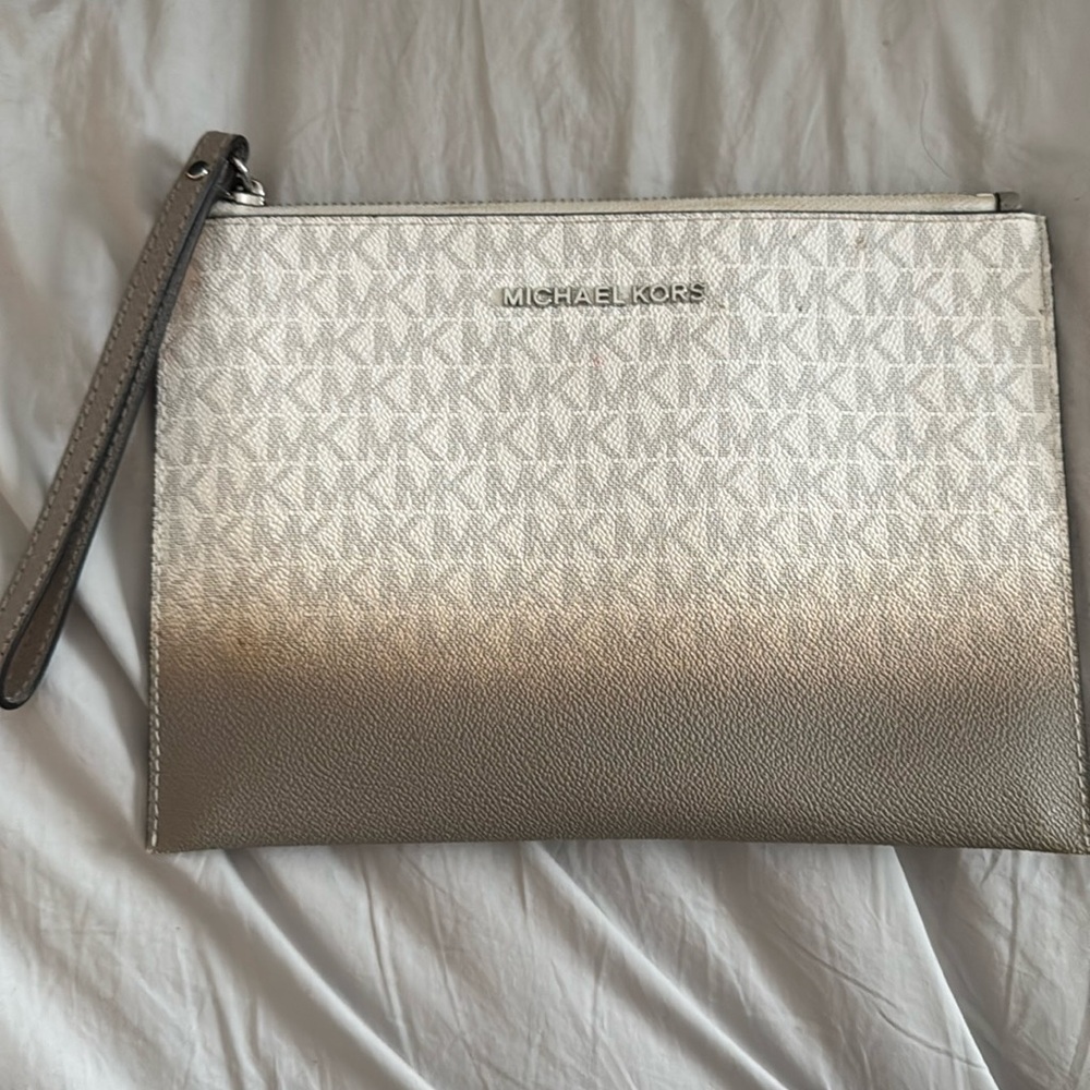 Michael Kors large jet set clutch